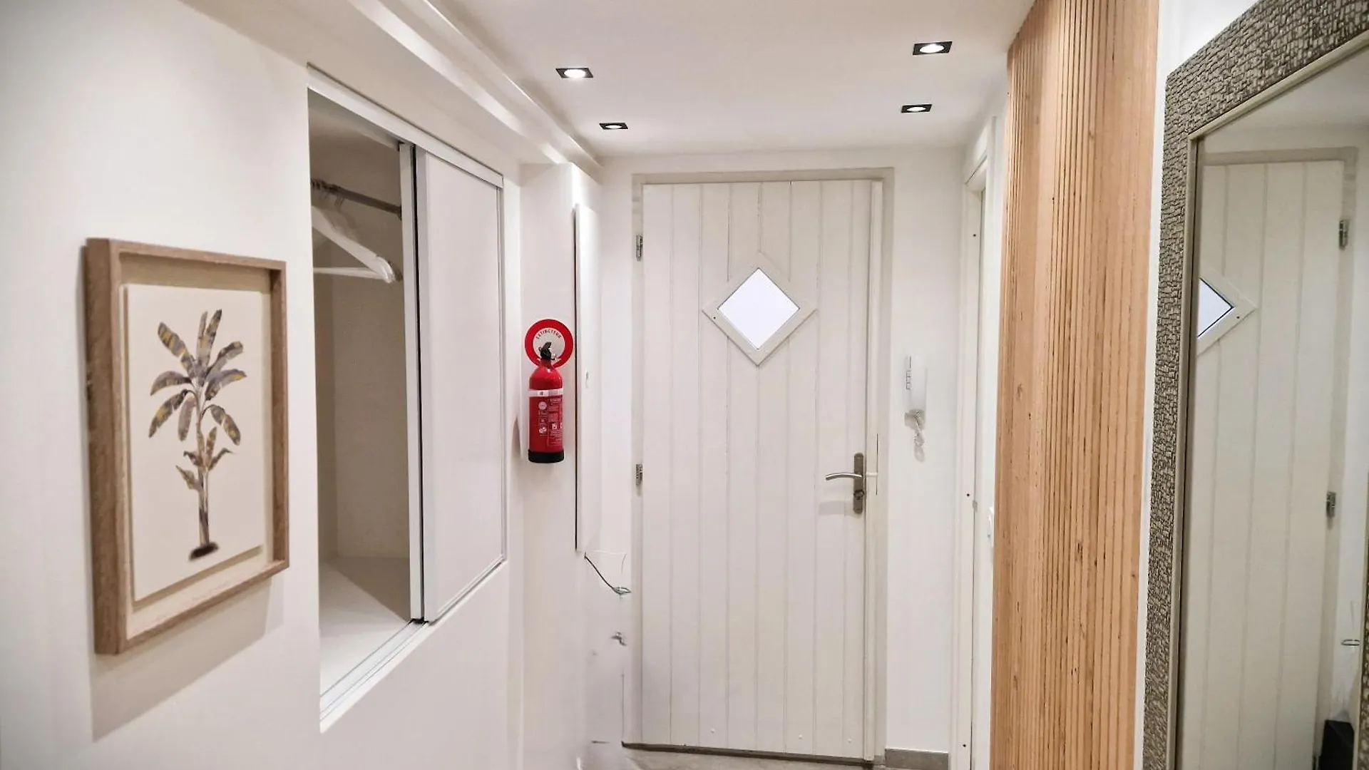 La 34 Tiny House With Sunny Terrace Villa Menton
