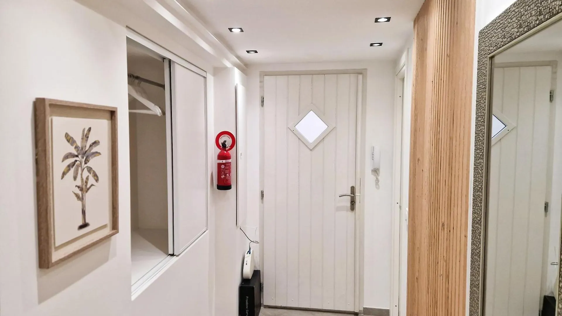 La 34 Tiny House With Sunny Terrace Villa Menton 0*,  Franciaország