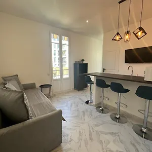 La Maison De Giulia Aparthotel